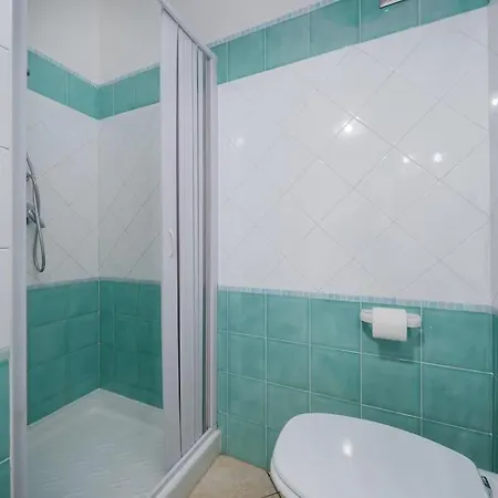 Porto Istana 6 - Casa Con Spiaggia A 800 M Apartment *